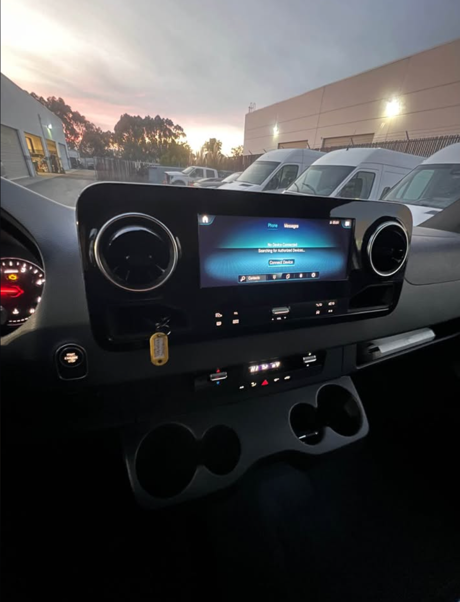 2019 Mercedes-Benz Sprinter Cargo stereo