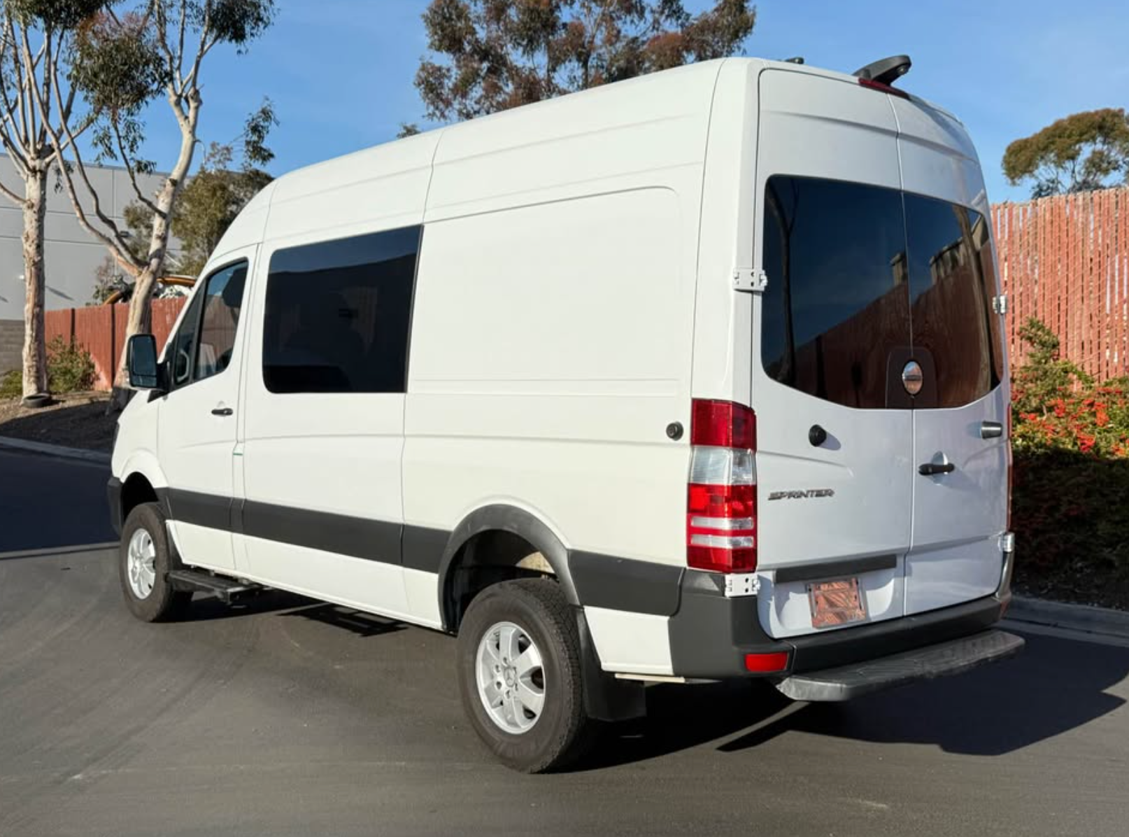 2016 Freightliner/Mercedes-Benz Sprinter 2500 Crew – 4x4 High Roof