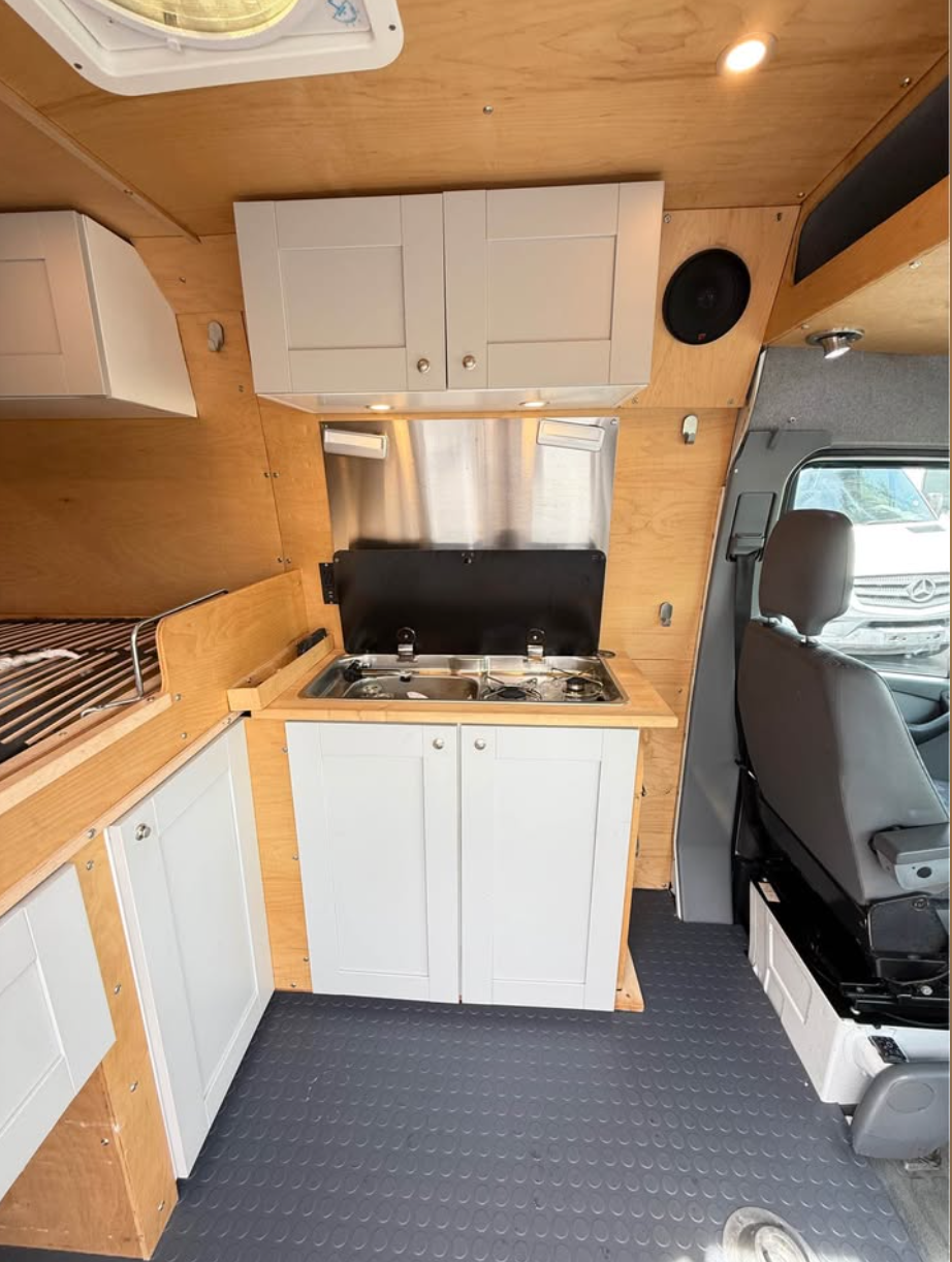 2005 Dodge/Mercedes-Benz Sprinter – 140” High Roof, Camper Conversion