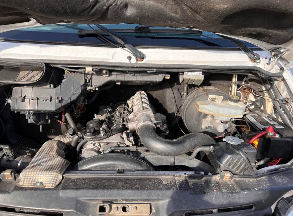 2003 Freightliner/Dodge Sprinter 2500 engine