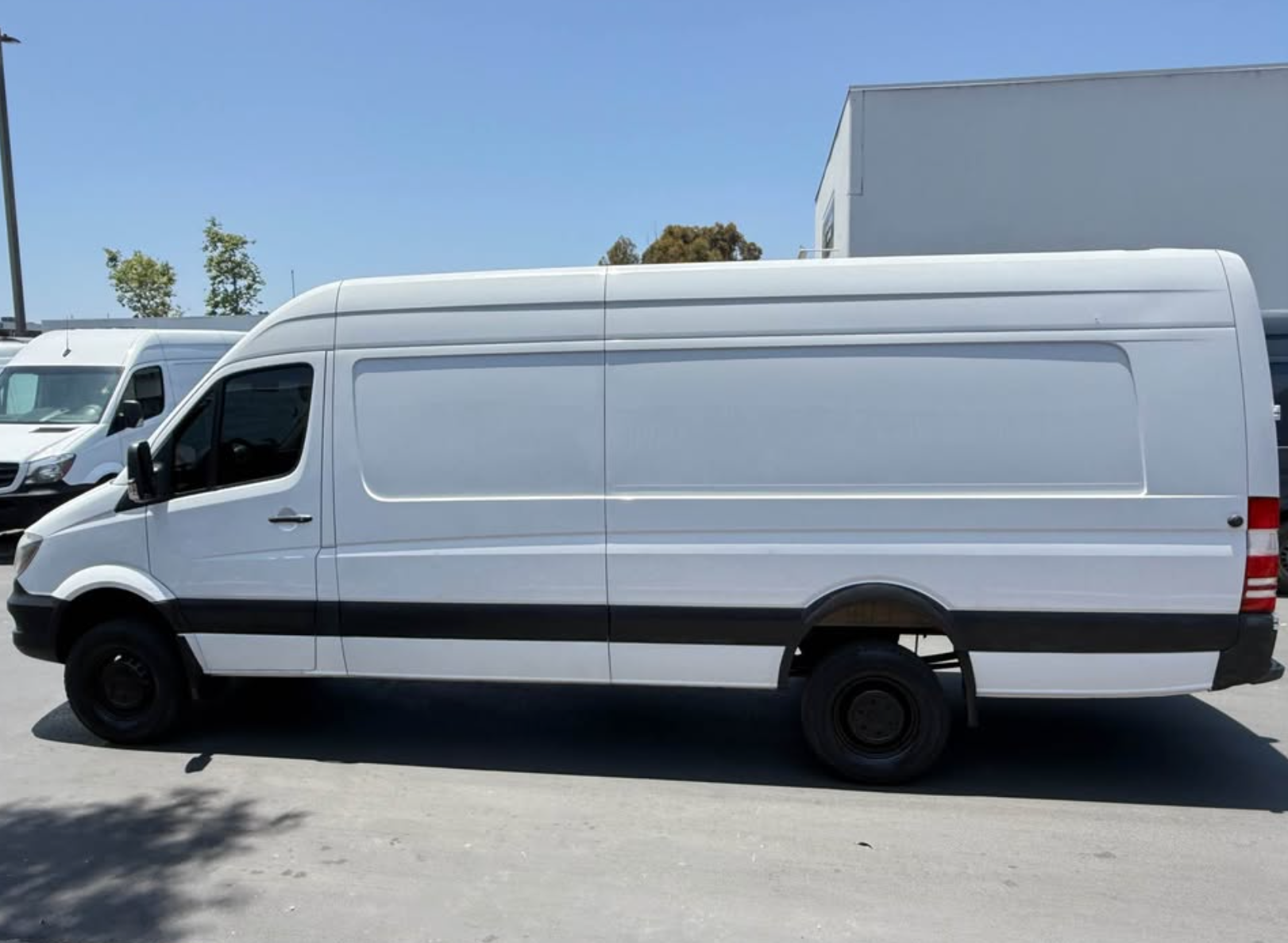 2018 Mercedes-Benz Sprinter  side 