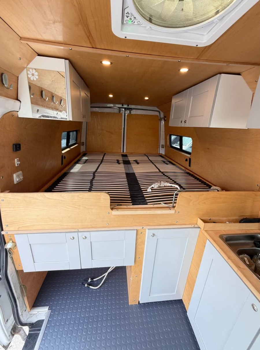 2005 Dodge/Mercedes-Benz Sprinter – 140” High Roof, Camper Conversion
