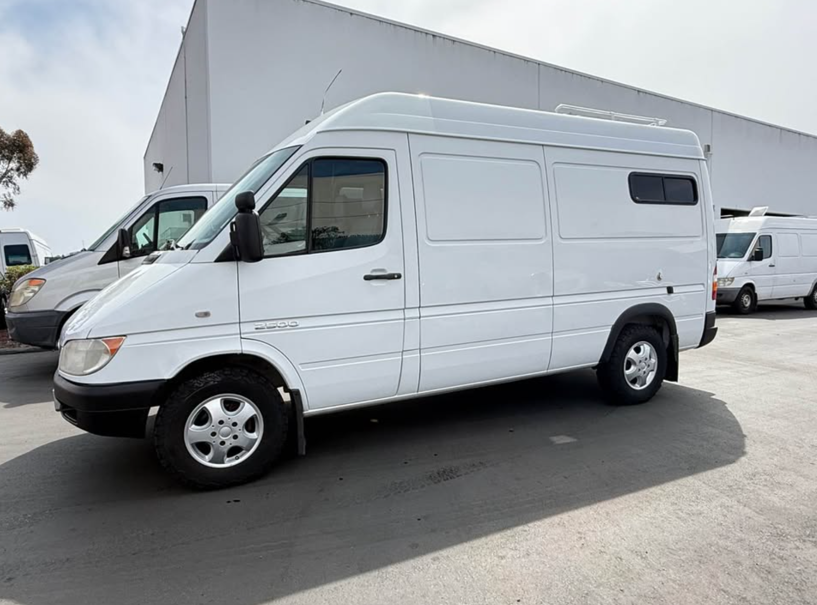 2005 Dodge/Mercedes-Benz Sprinter – 140” High Roof, Camper Conversion