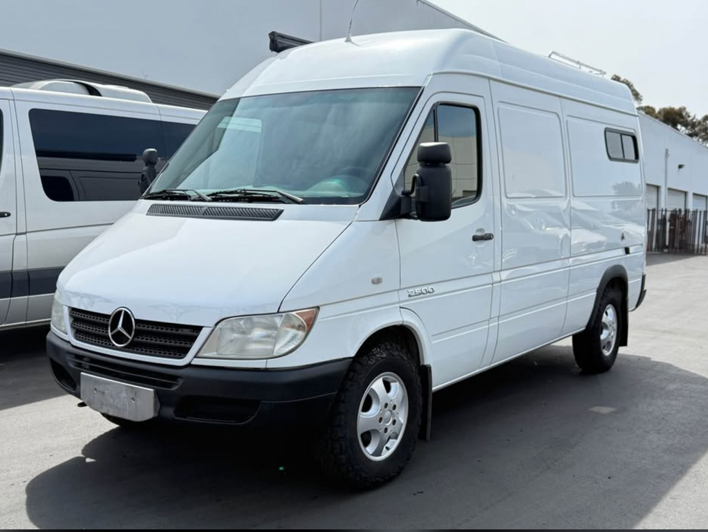 2005 Dodge/Mercedes-Benz Sprinter – 140” High Roof, Camper Conversion