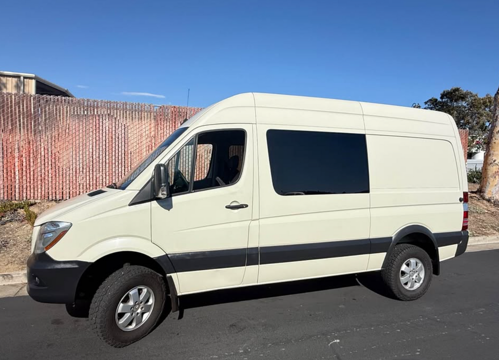 2017 Mercedes-Benz Sprinter 2500 Crew – 4x4 High Roof, Fully Loaded